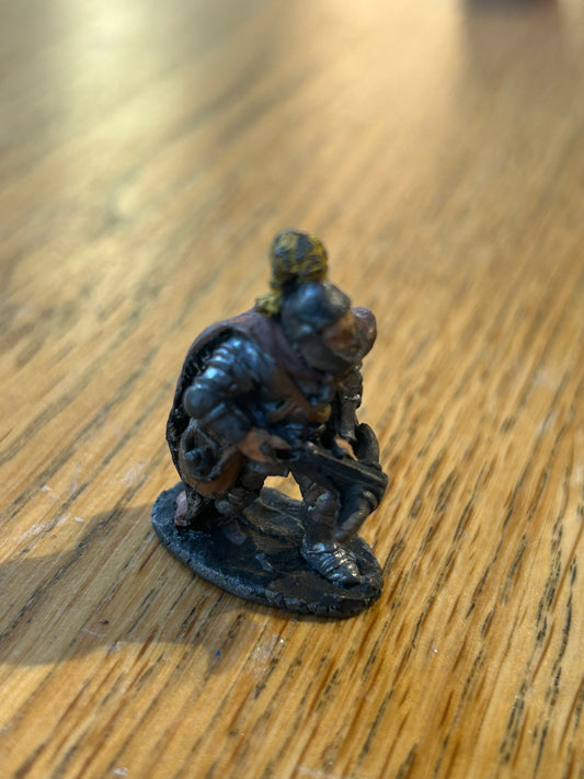 Warhammer Citadel 1987 C01 Fighter Heavy Equipped Adventurer w. Crossbow 2C-07