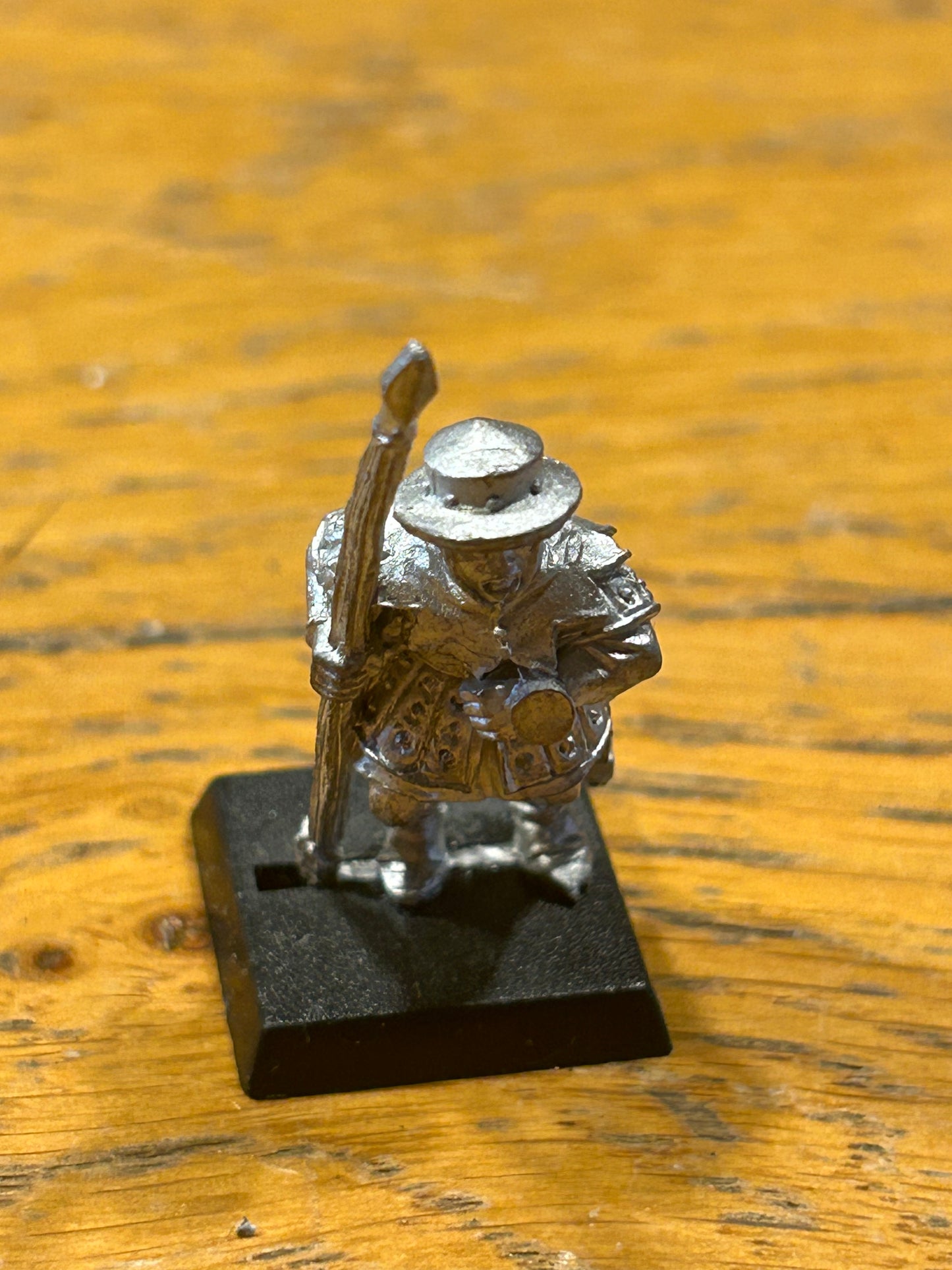 Warhammer Fantasy Old World Bretonnian man at arms spearman  metal