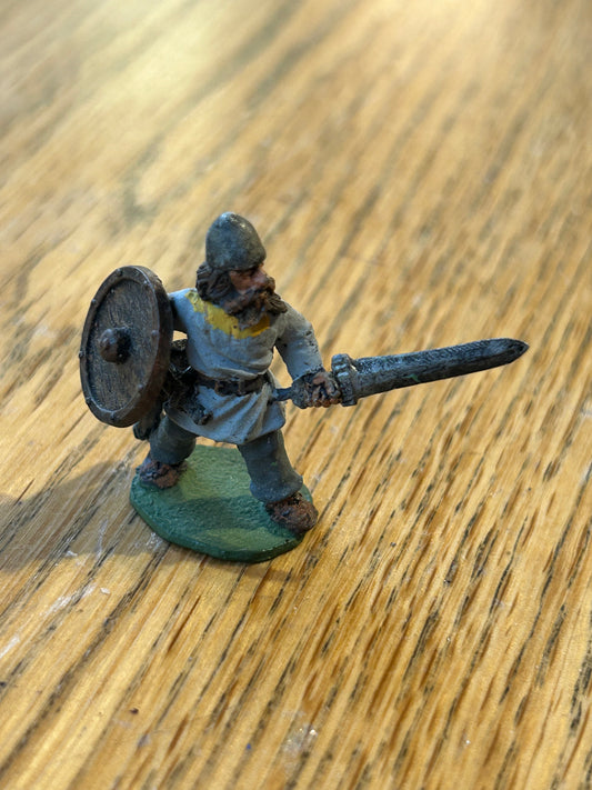 Games Workshop Citadel F8 Fighter Vikings Ranulf Warhammer Viking Men at Arms (no tab)