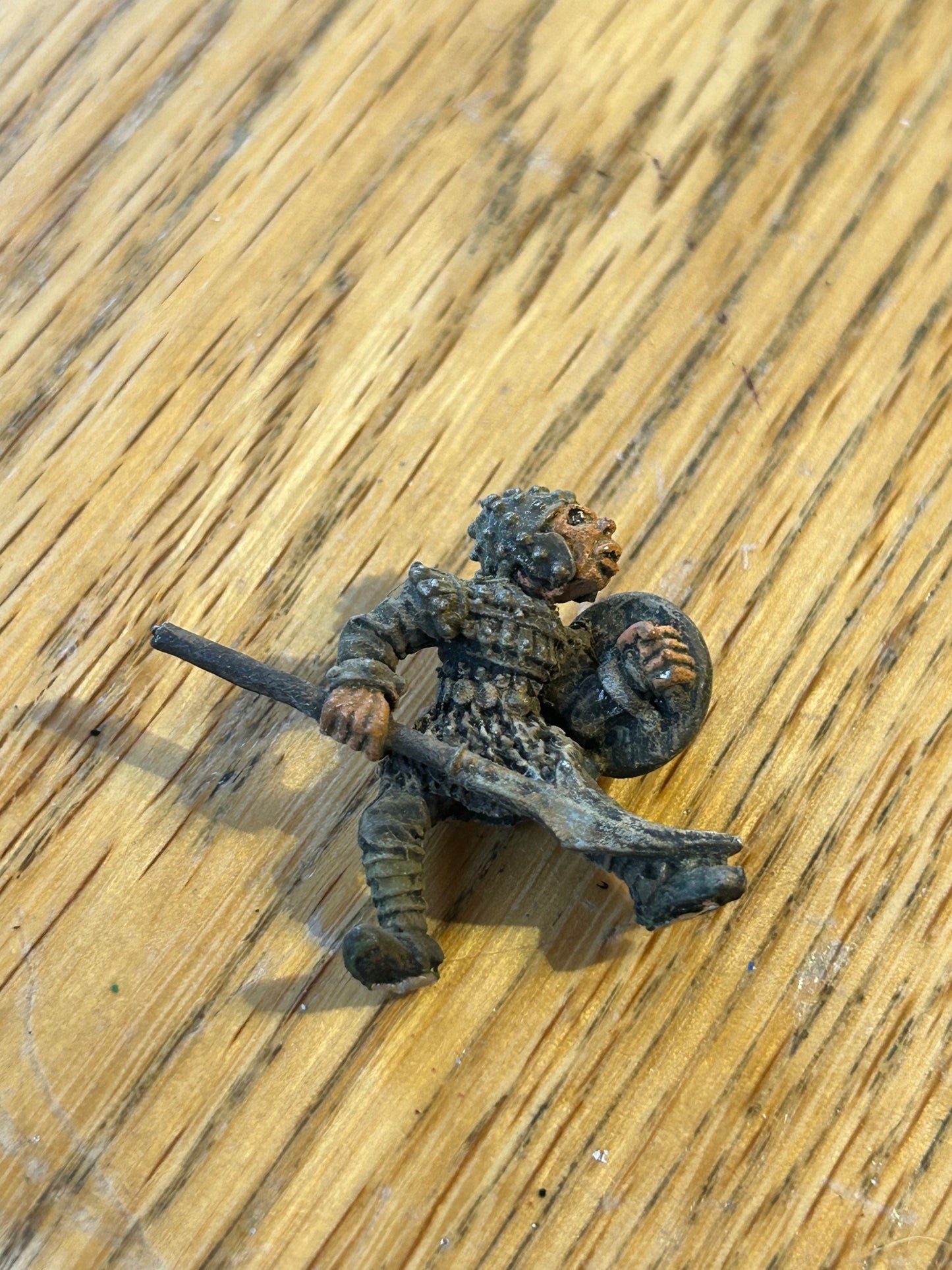 Half Orc of Saruman with spear  ME43 Citadel 1986 metal warhammer fantasy (no tab)
