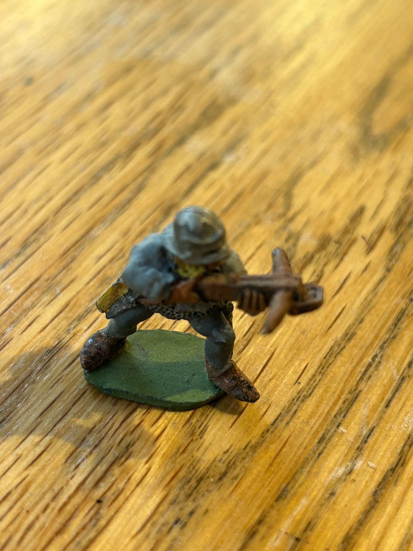 C26 man at arms crossBowman bretonnian (no tab)