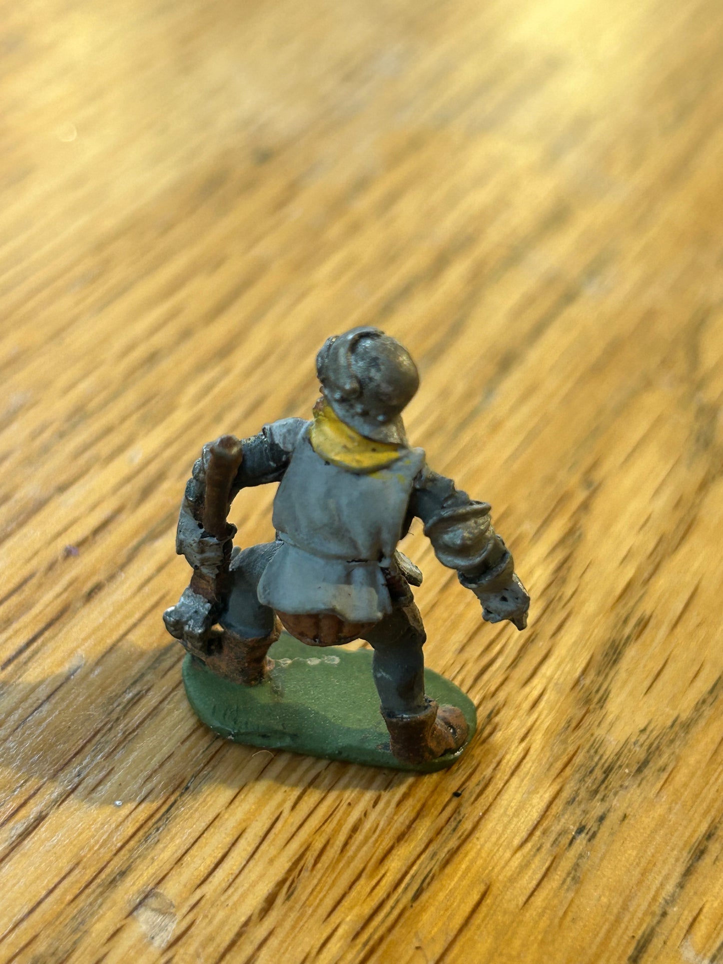 man at arms crossbowman bretonnian (no tab and not sure if he’s citadel)