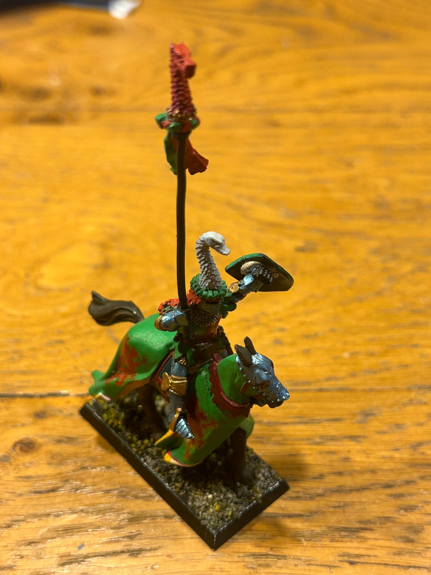 Bretonnian Knight of the Realm Standard Bearer - Metal 5th Edition Warhammer