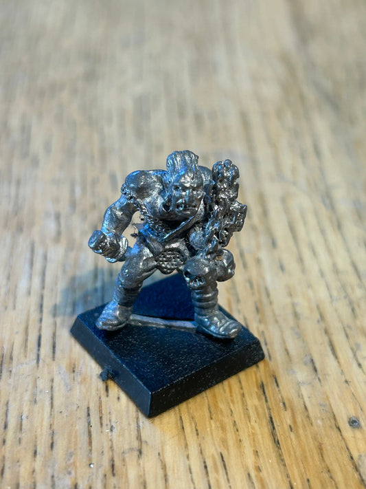 CHAOS THUG SKULL FLAIL 073128/40 Games Workshop Citadel Minitures 1985 Warhammer