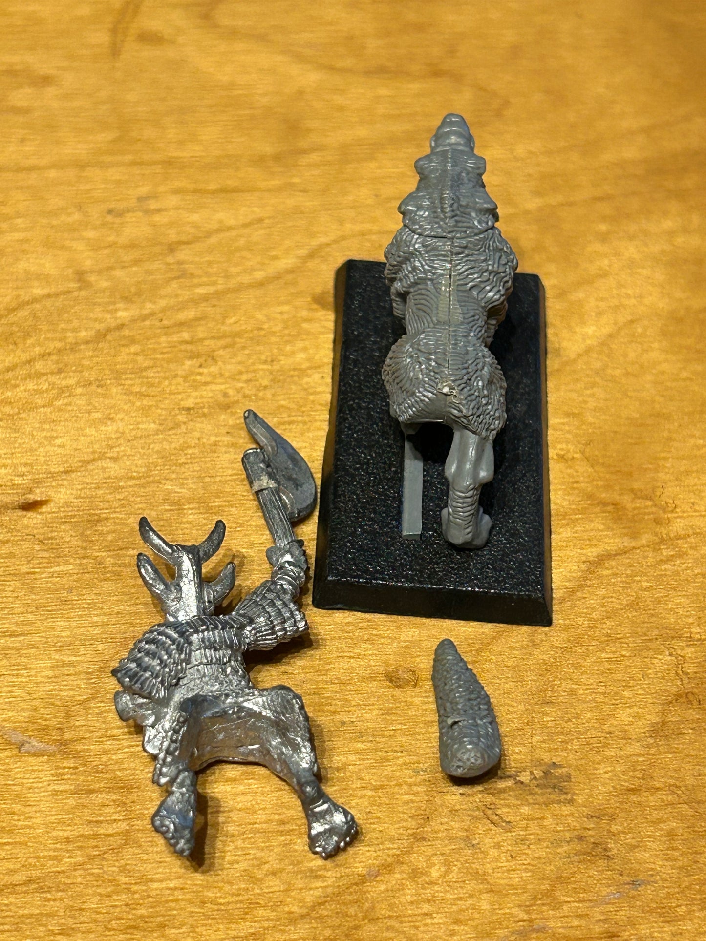 Warhammer Fantasy Chaos Dwarf Hobgoblin Wolf Rider Big Boss/Champion Rare OOP
