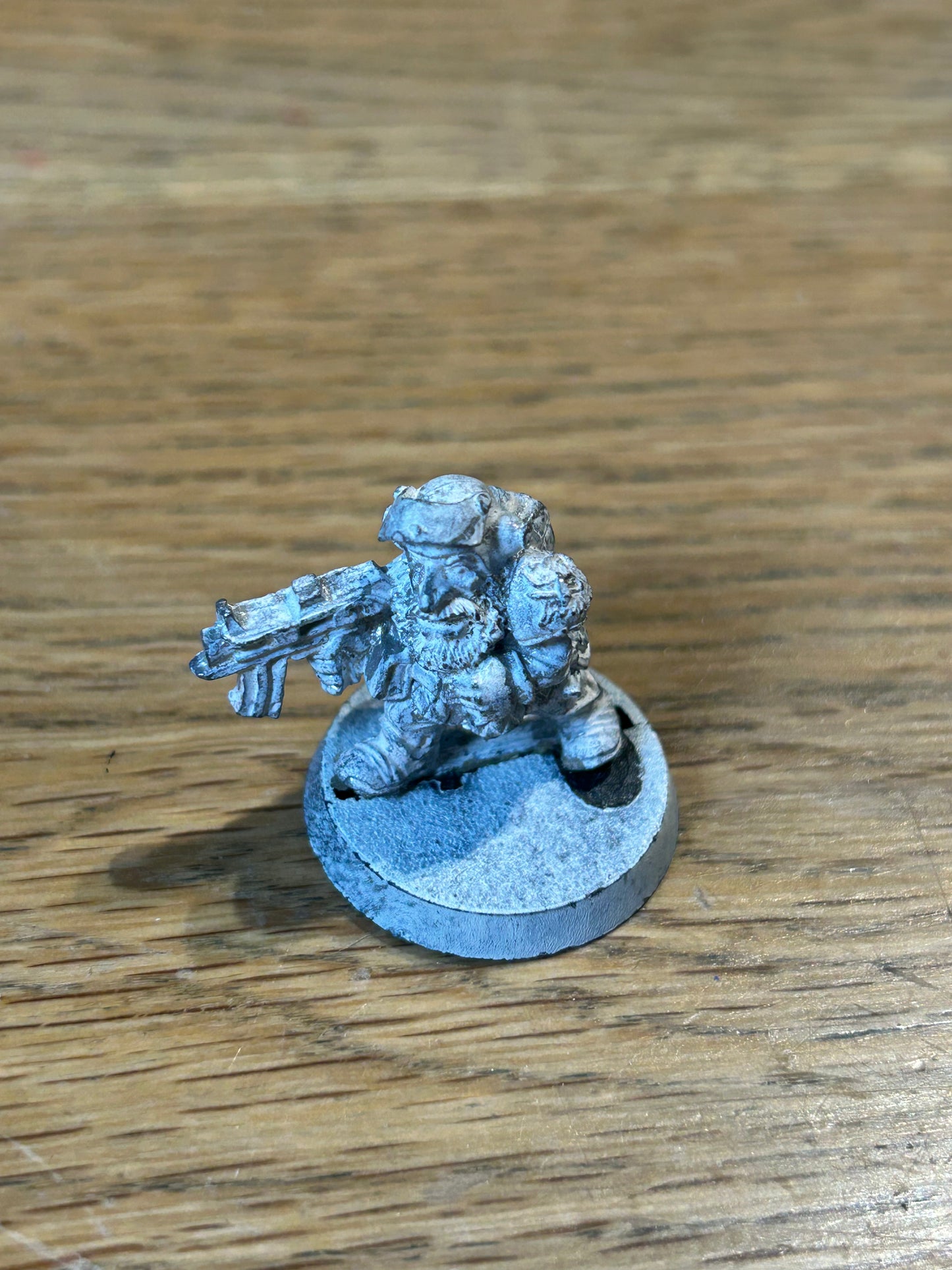 Citadel Warhammer 80s 40K Iron Claw Squat with bolt gun