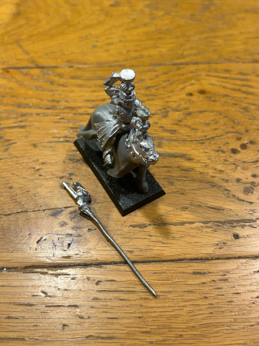 Warhammer Fantasy BRETONNIAN GRAIL KNIGHT metal 5th edition (no horse tail)