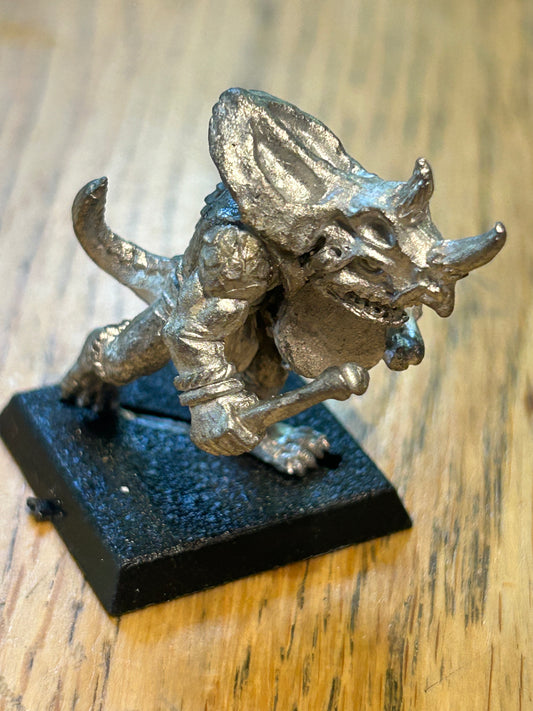 Warhammer fantasy Warhammer - Lizardmen -  Classic Metal Temple Guard musician