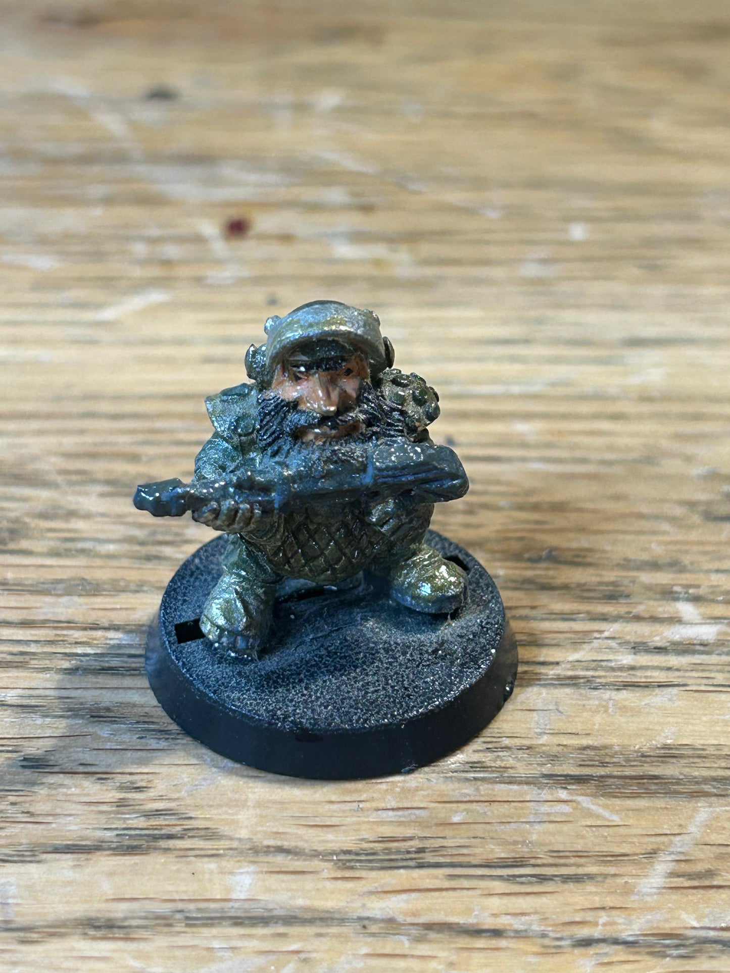 Warhammer 40k Rogue Trader squat brethren with lasgun 1010/6 iron claw