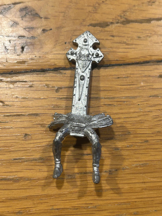 Warhammer Fantasy Old World dark elf sorceress legs (2 available)