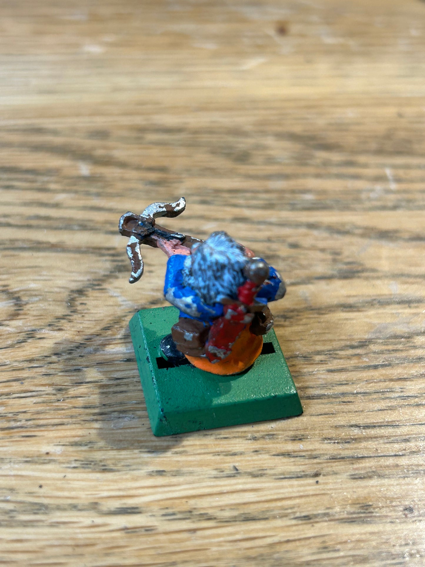Citadel Games Workshop Marauder MM15 Dwarf Crossbowman Crossbow 1980s Metal with plug-in crossbow