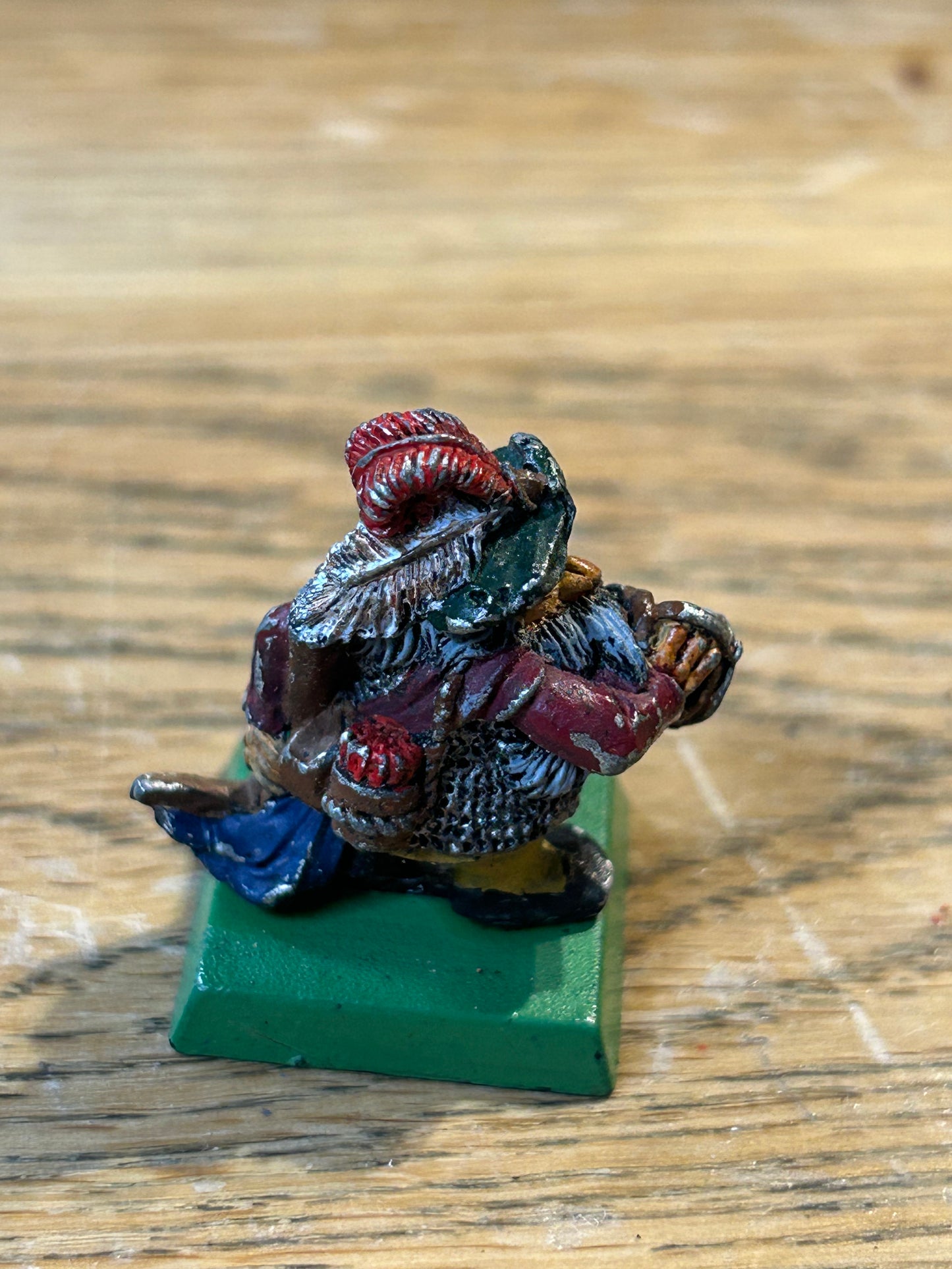 Citadel Warhammer fantasy 90s Marauder Dwarf MM15 Crossbowman with pint tankard