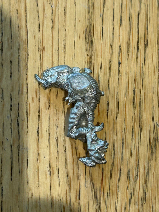 Warhammer 40K Rogue Trader Metal PURESTRAIN GENESTEALER BODY (no arms or tab)