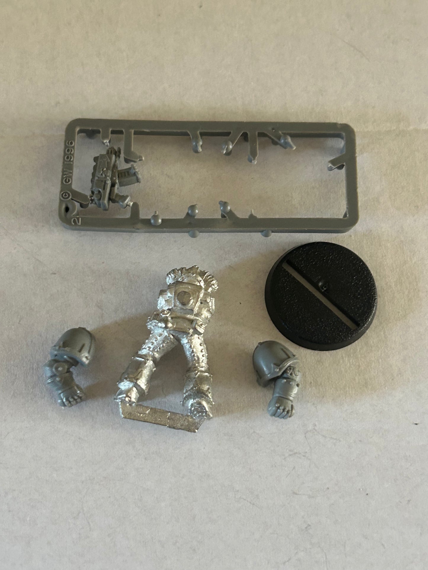 Warhammer 40k chaos space marines second edition space marine (no backpack)