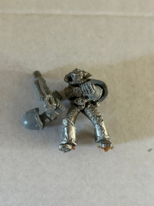 Warhammer 40k chaos space marines second edition space marine (no backpack or tab)