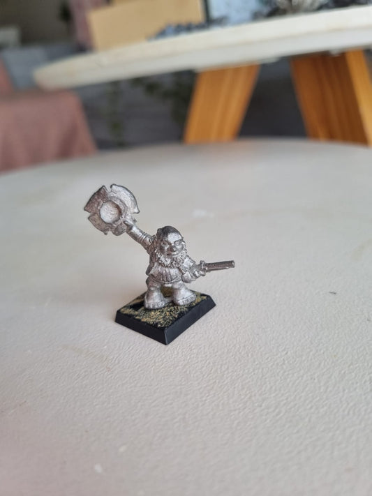 Marauder Dwarf MM15/2c With Pistol, Hat Raised Citadel 1991 Warriors Dwarfs