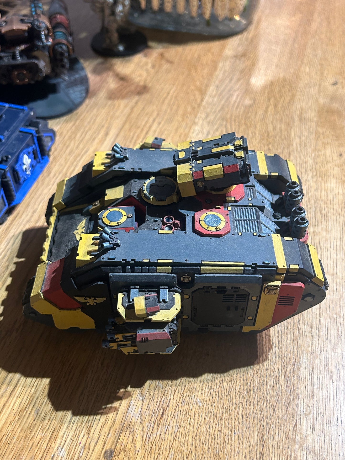 Warhammer 40K Space Marines Land Raider  painted