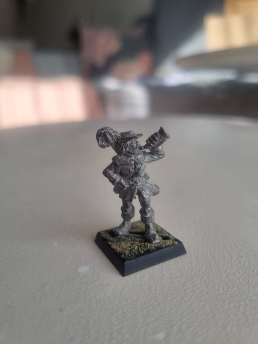 Warhammer Fantasy Battle Marauder Miniatures MM62 Citizens CZ 9 Huntsman w. Horn
