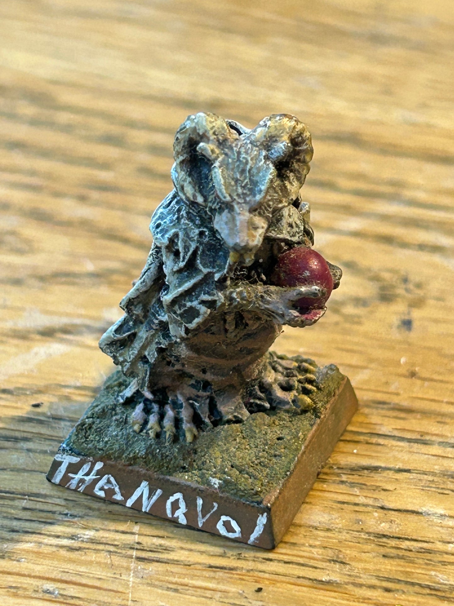 Vintage Skaven 'Gnawdoom, Clan Skyre w. Poisoned Wind Globe 2' C47 1980s Metal grey seer