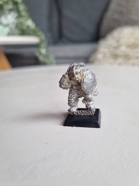 Citadel Warhammer classic 80s Reg Renown RR15 Despoiling Hobgoblin Trooper