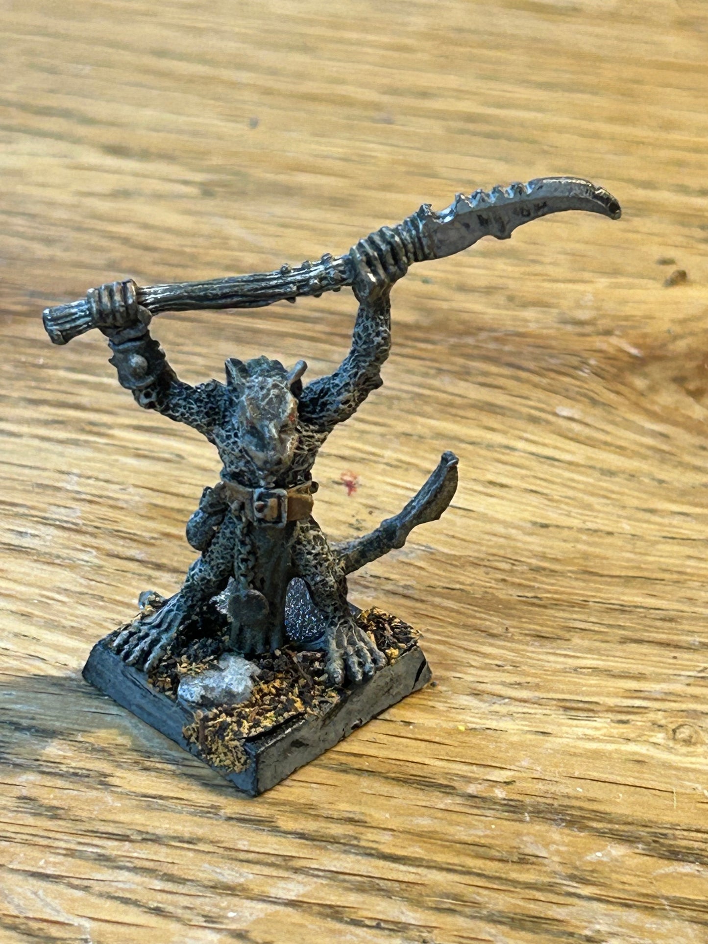 Vintage Warhammer C47 Skaven 'Razortail, Champion w. Halberd' 1980s Metal