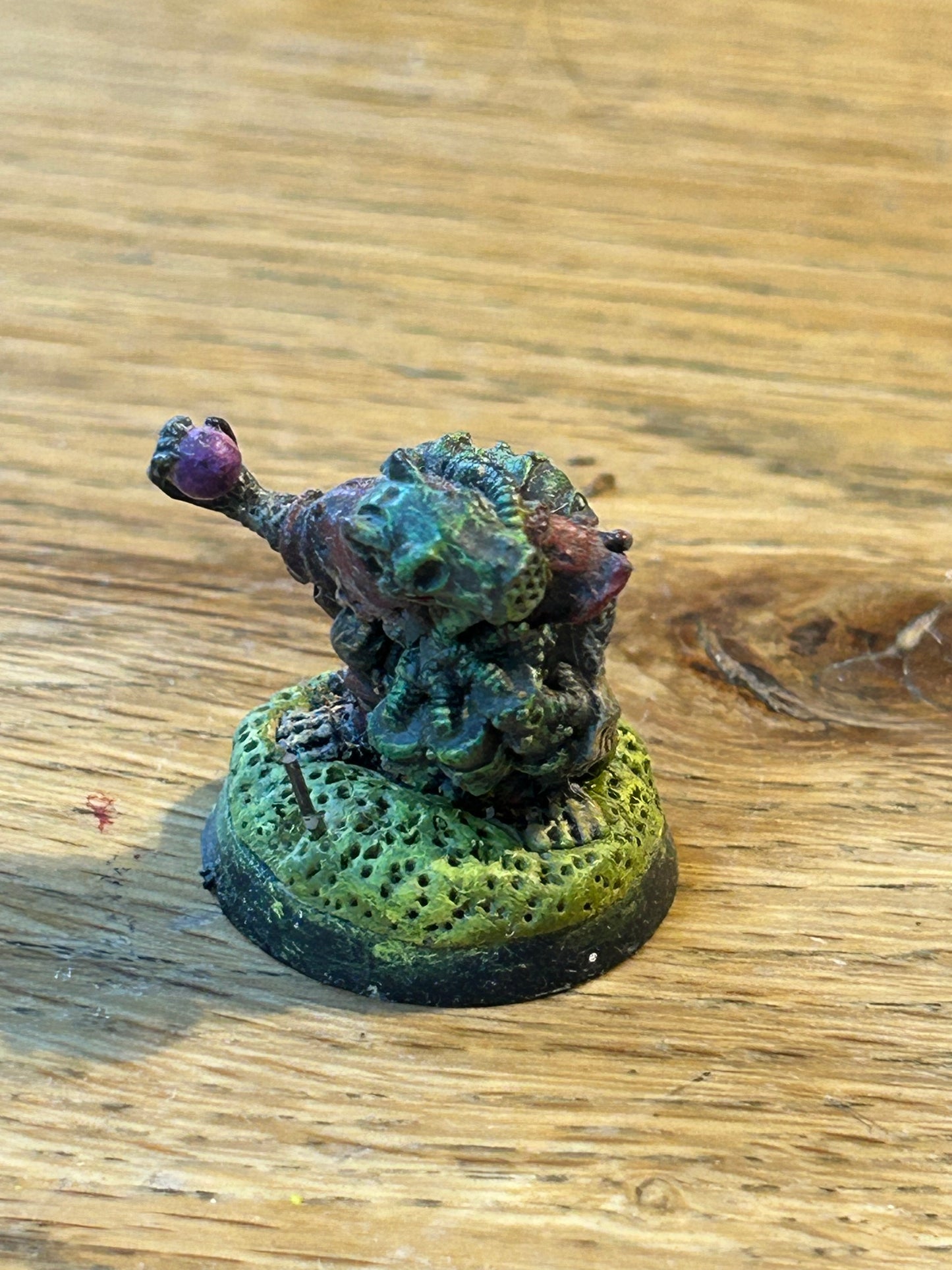 Vintage C47 Skaven 'Venombreath, Clan Skyre w. Poisoned Wind Globe' 1980s Metal
