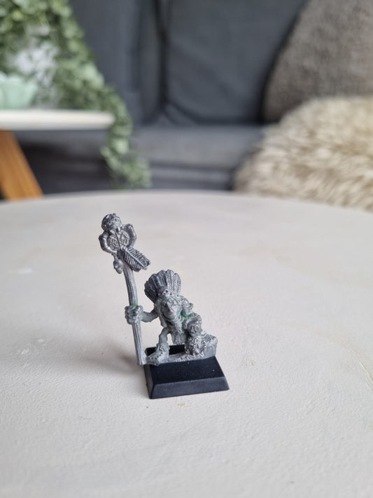 Warhammer fantasy forest goblin standard bearer