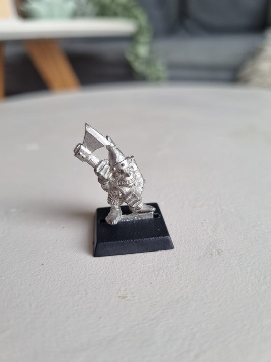 Warhammer fantasy Kev Adams goblin with axe