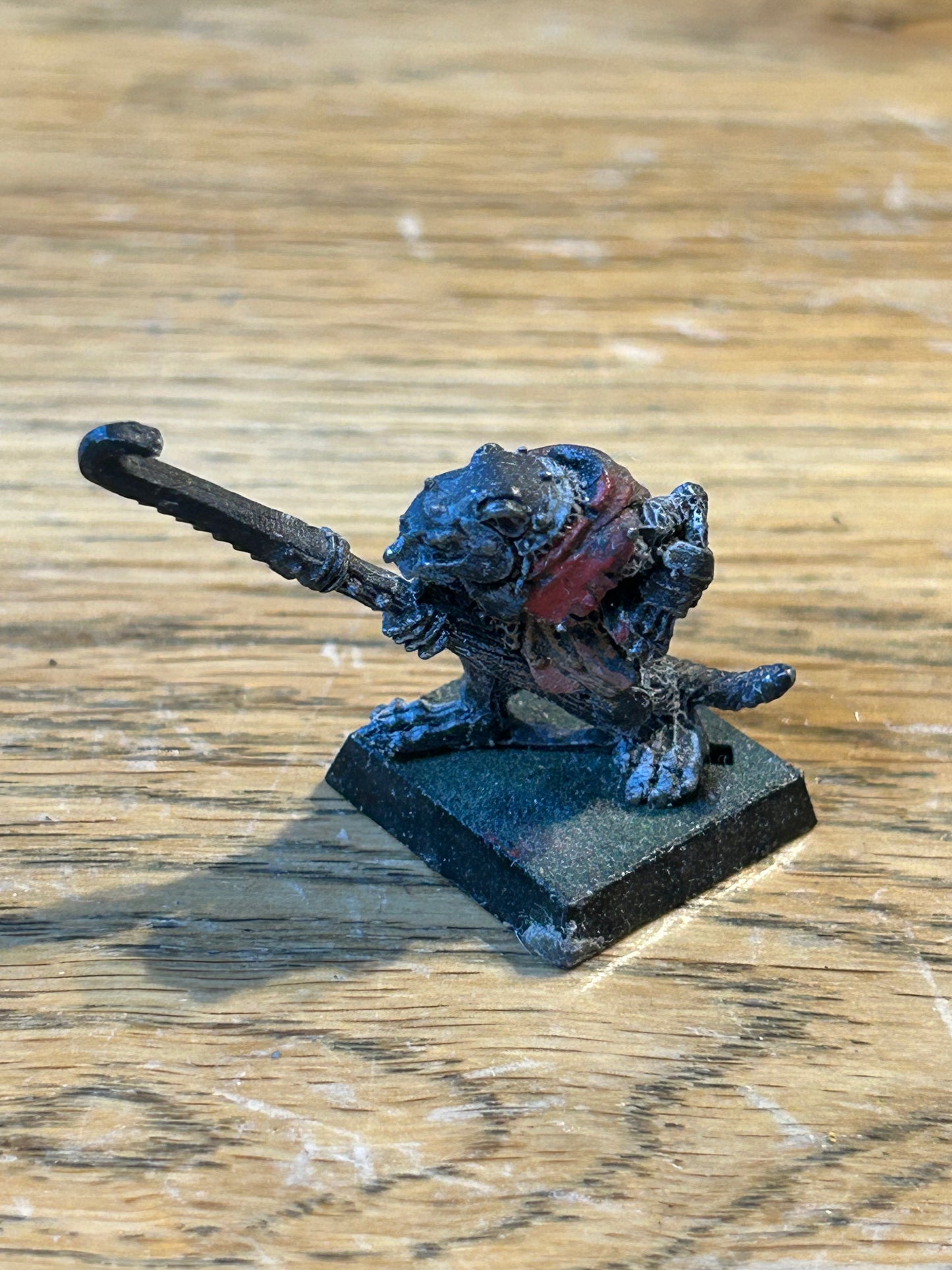 Vintage Warhammer Skaven 'Gutter, Clan Rat w. Halberd  C47 1980s Metal