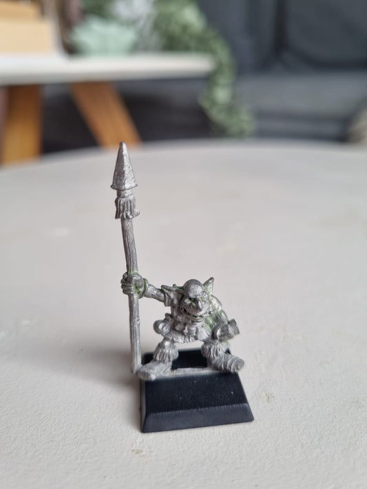 Warhammer fantasy Kev Adams goblin with double handed club