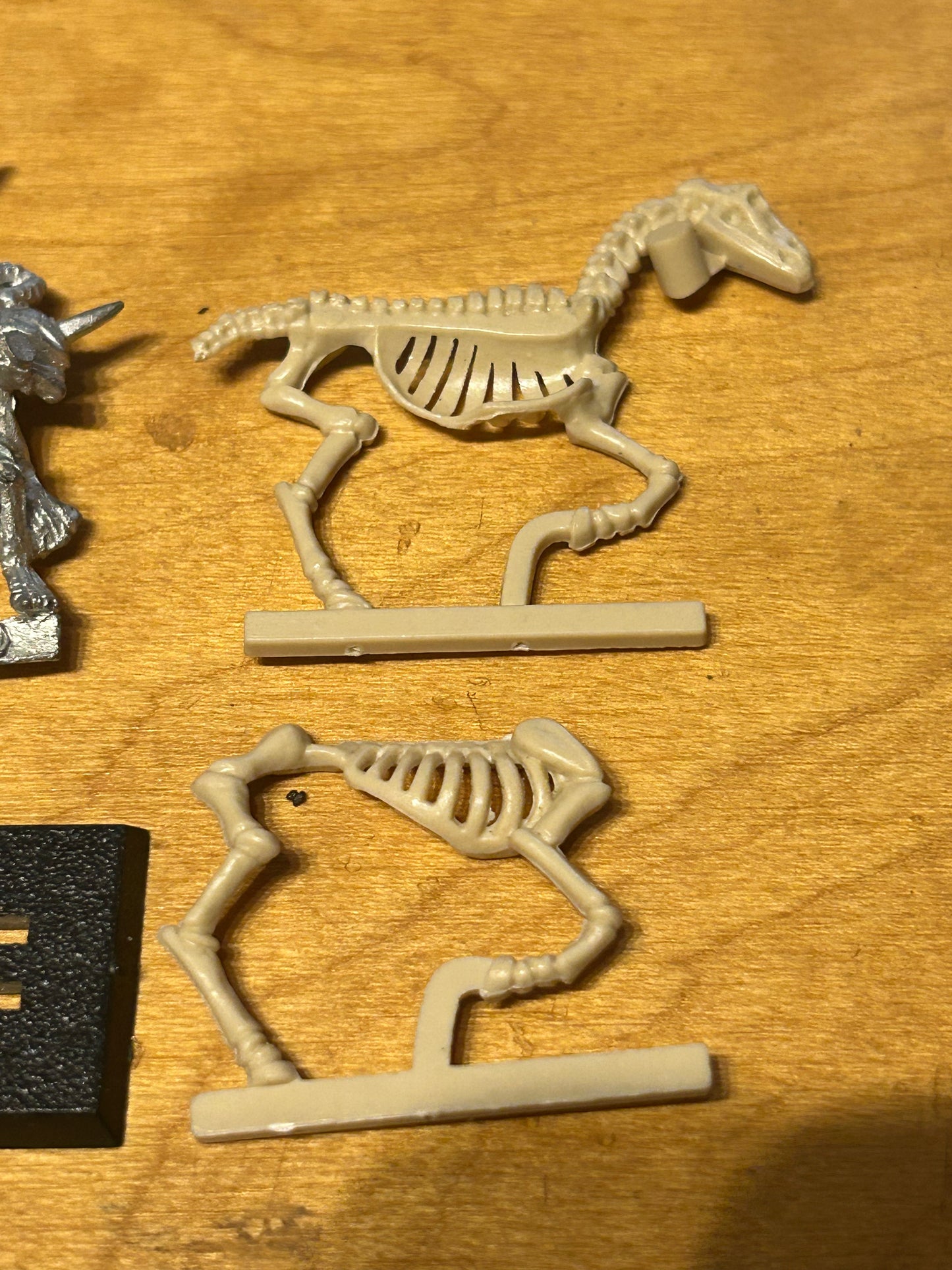 Warhammer Fantasy Undead Skeleton Horseman with sword Horsemen Games Workshop Citadel