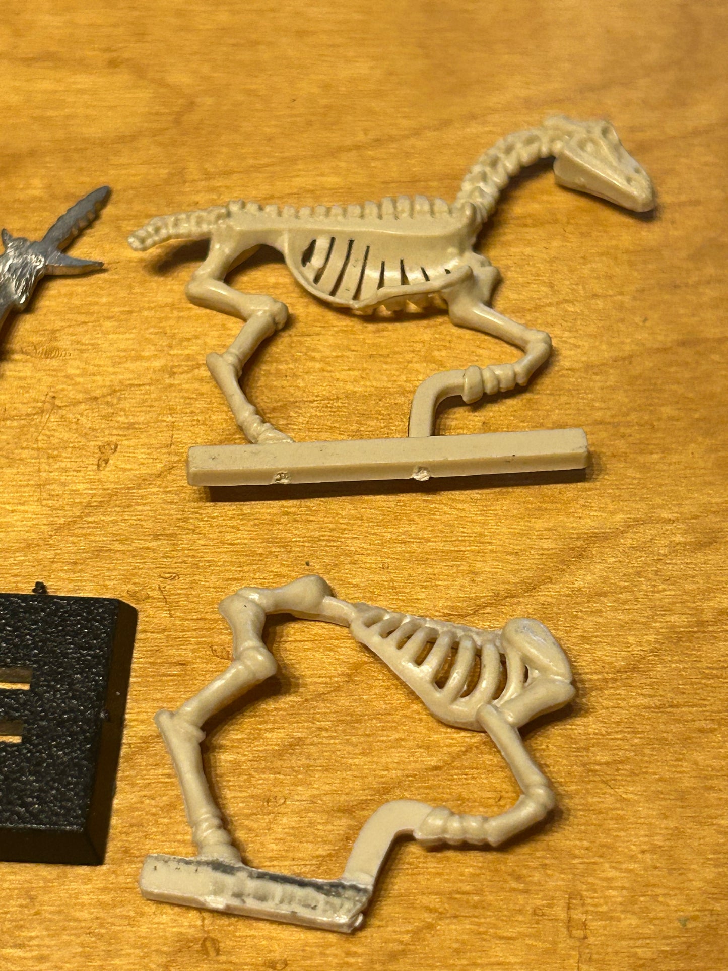 Warhammer Fantasy Undead Skeleton Horseman with broken spear Horsemen Games Workshop Citadel