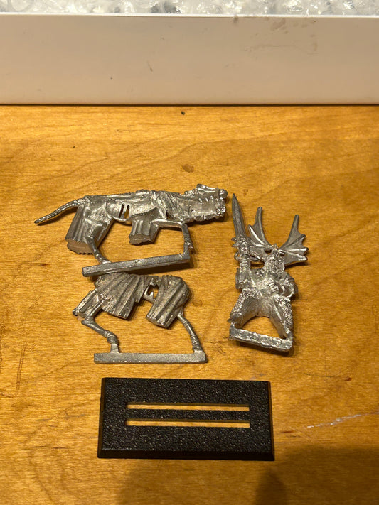 Warhammer Fantasy Undead Mounted Wight Lord Metal (missing shield)