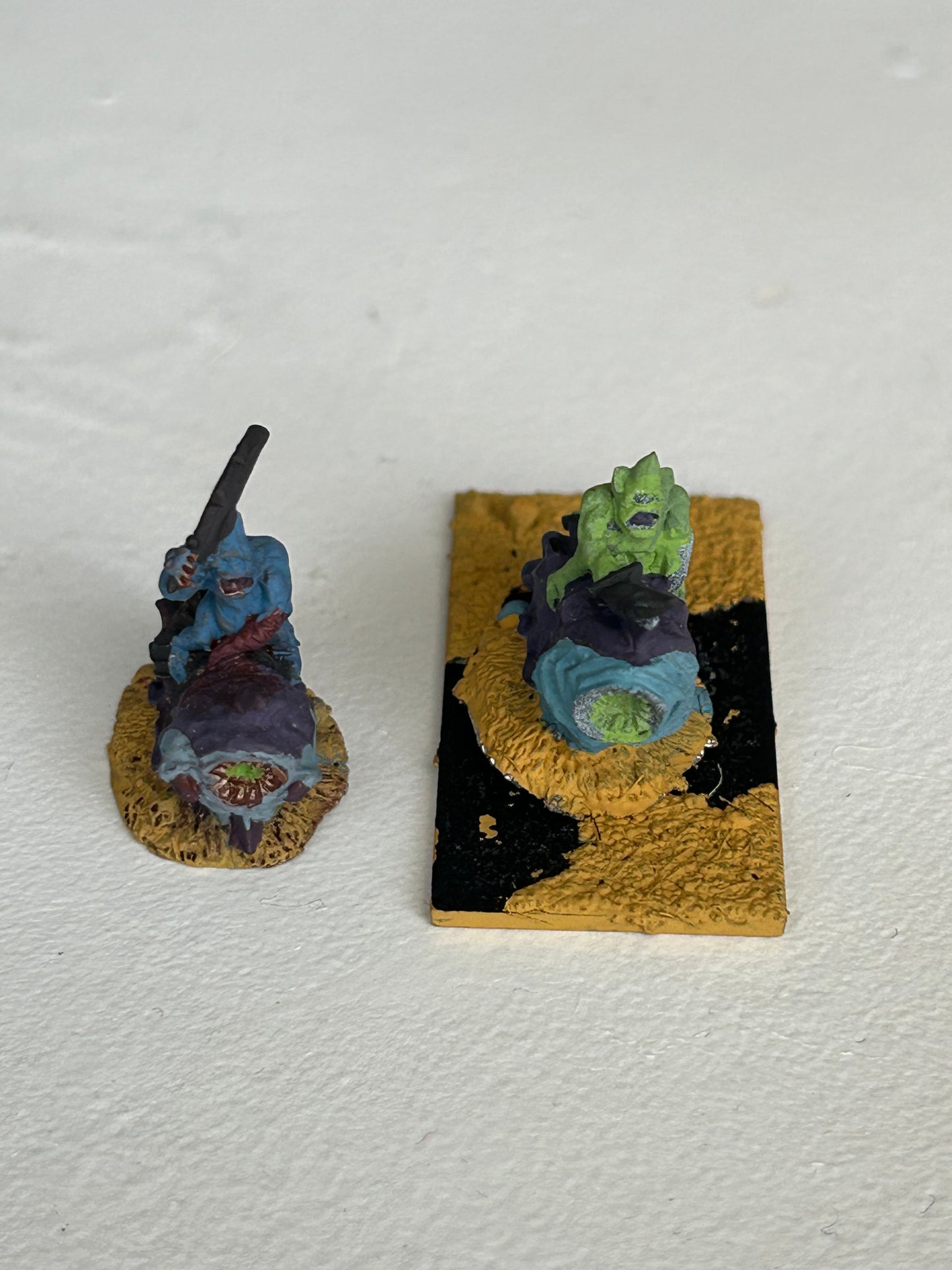 Vintage Warmaster Chaos beasts of Nurgle' x2 10mm Metal