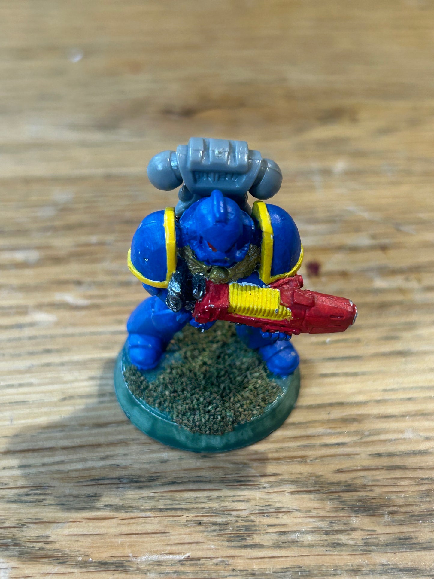 Classic Space Marine With Plasma Gun - Warhammer 40K Classic Metal