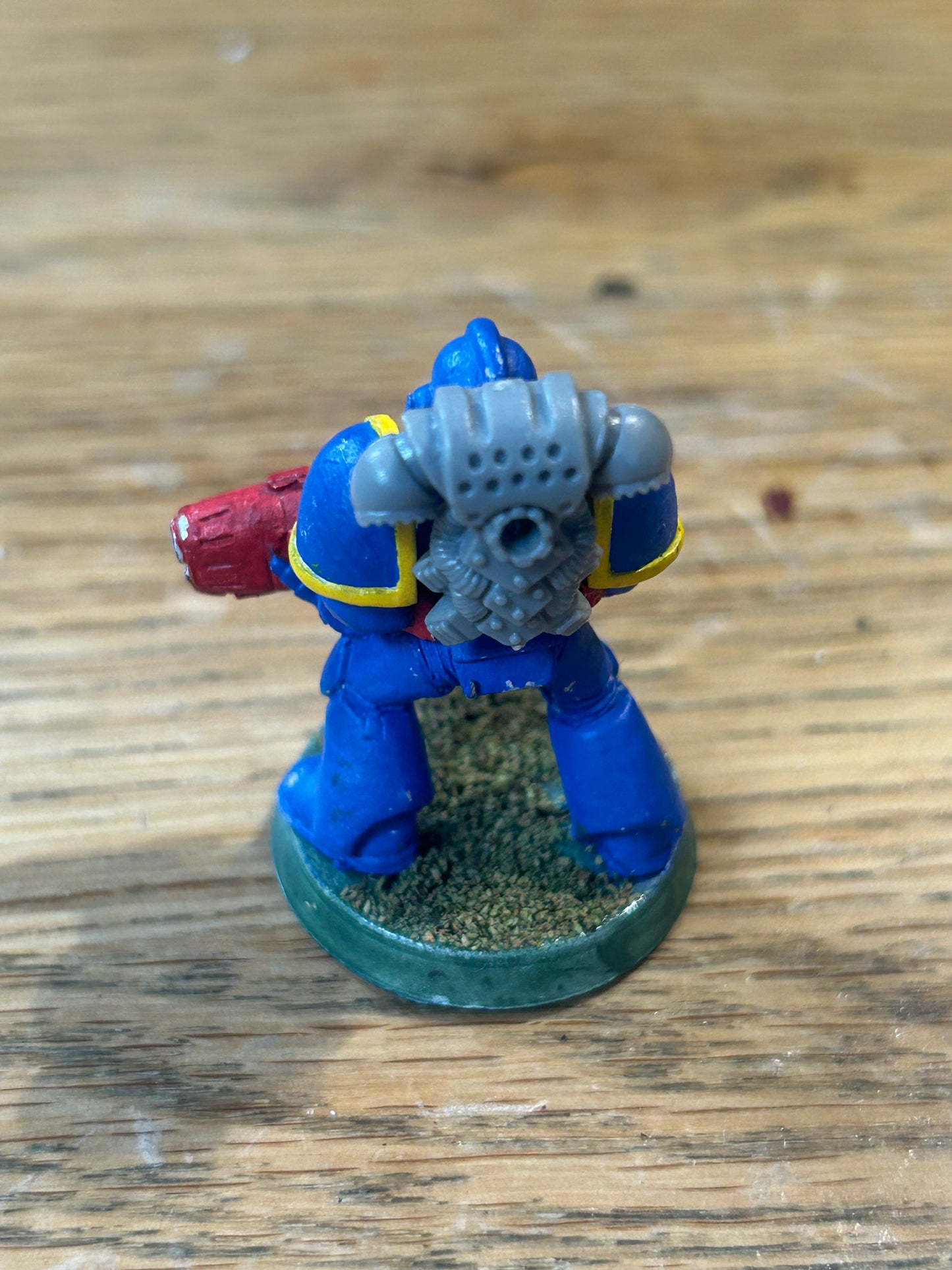 Classic Space Marine With Plasma Gun - Warhammer 40K Classic Metal