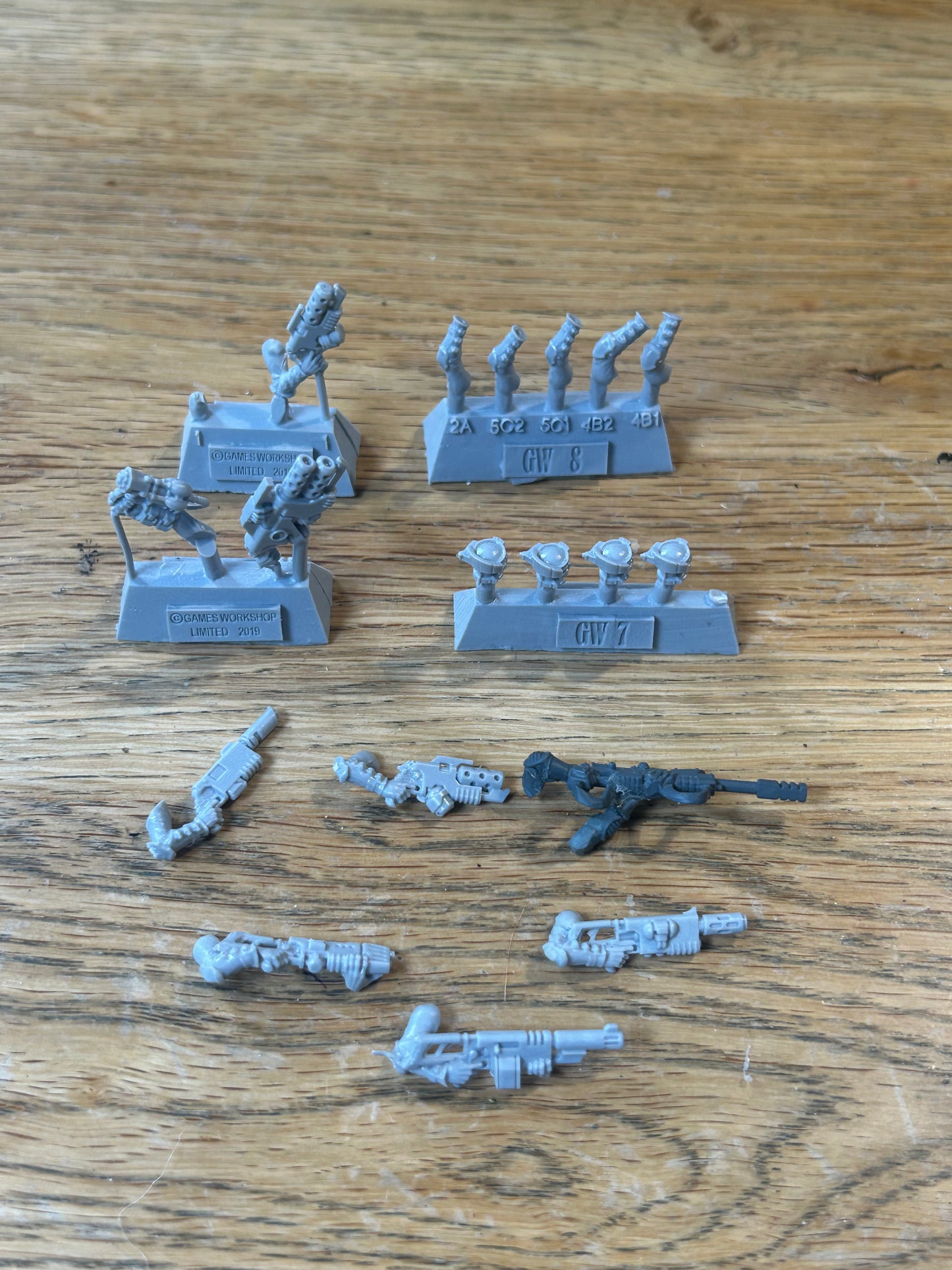Necromunda forgeworld weapons and accessories (one might not be forgeworld)