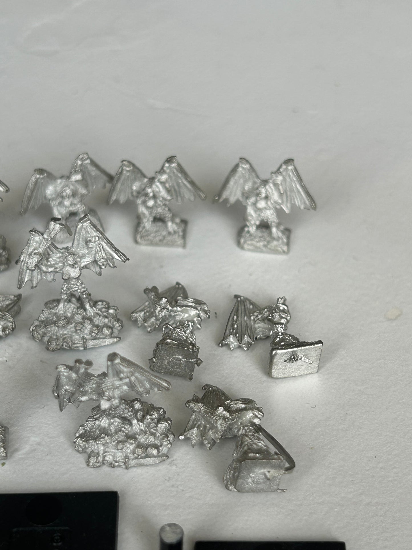 Warmaster Chaos Harpies NIB Metal - Rare OOP Games Workshop 10mm Warhammer 11 harpies in total