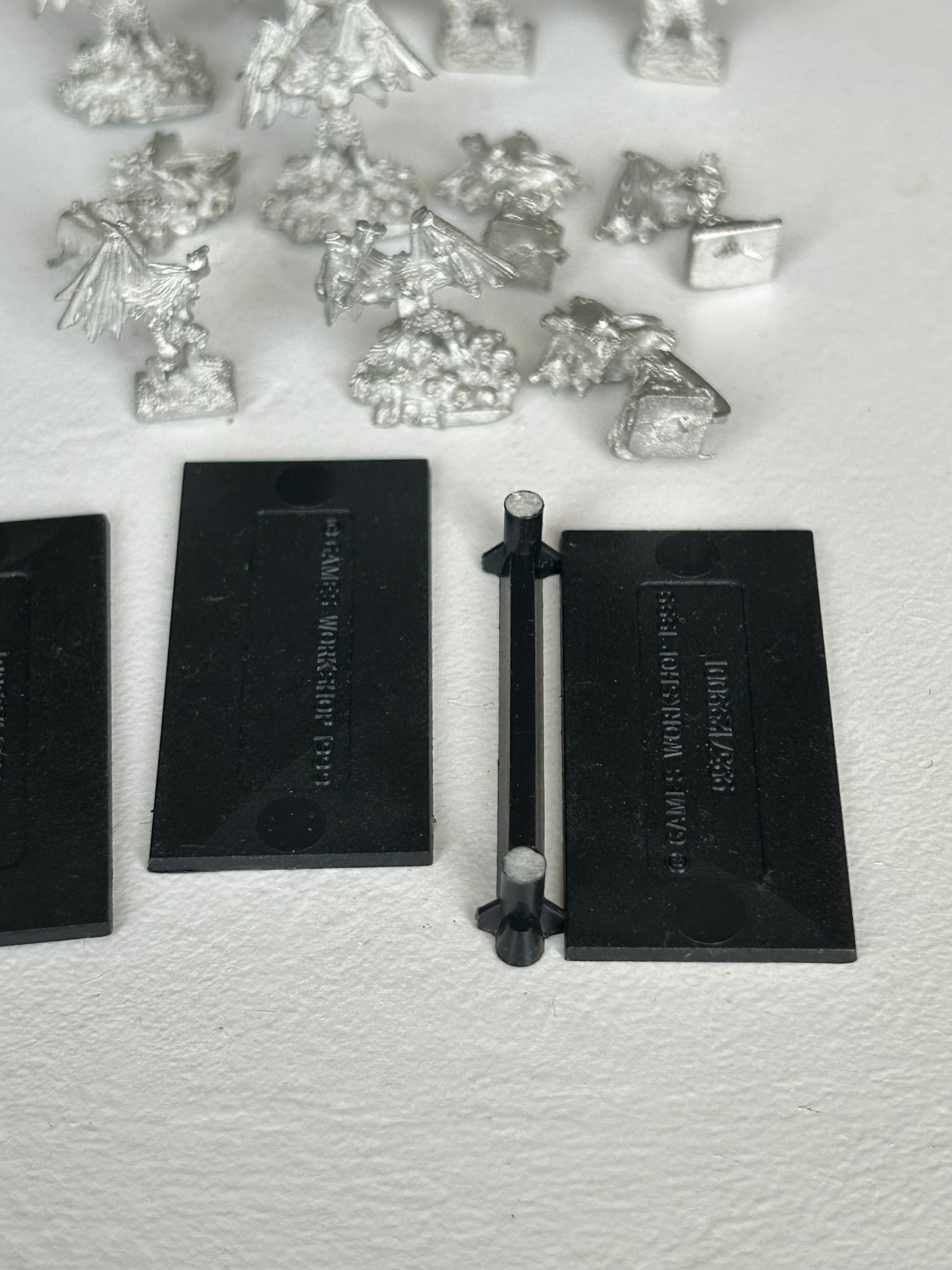 Warmaster Chaos Harpies NIB Metal - Rare OOP Games Workshop 10mm Warhammer 11 harpies in total