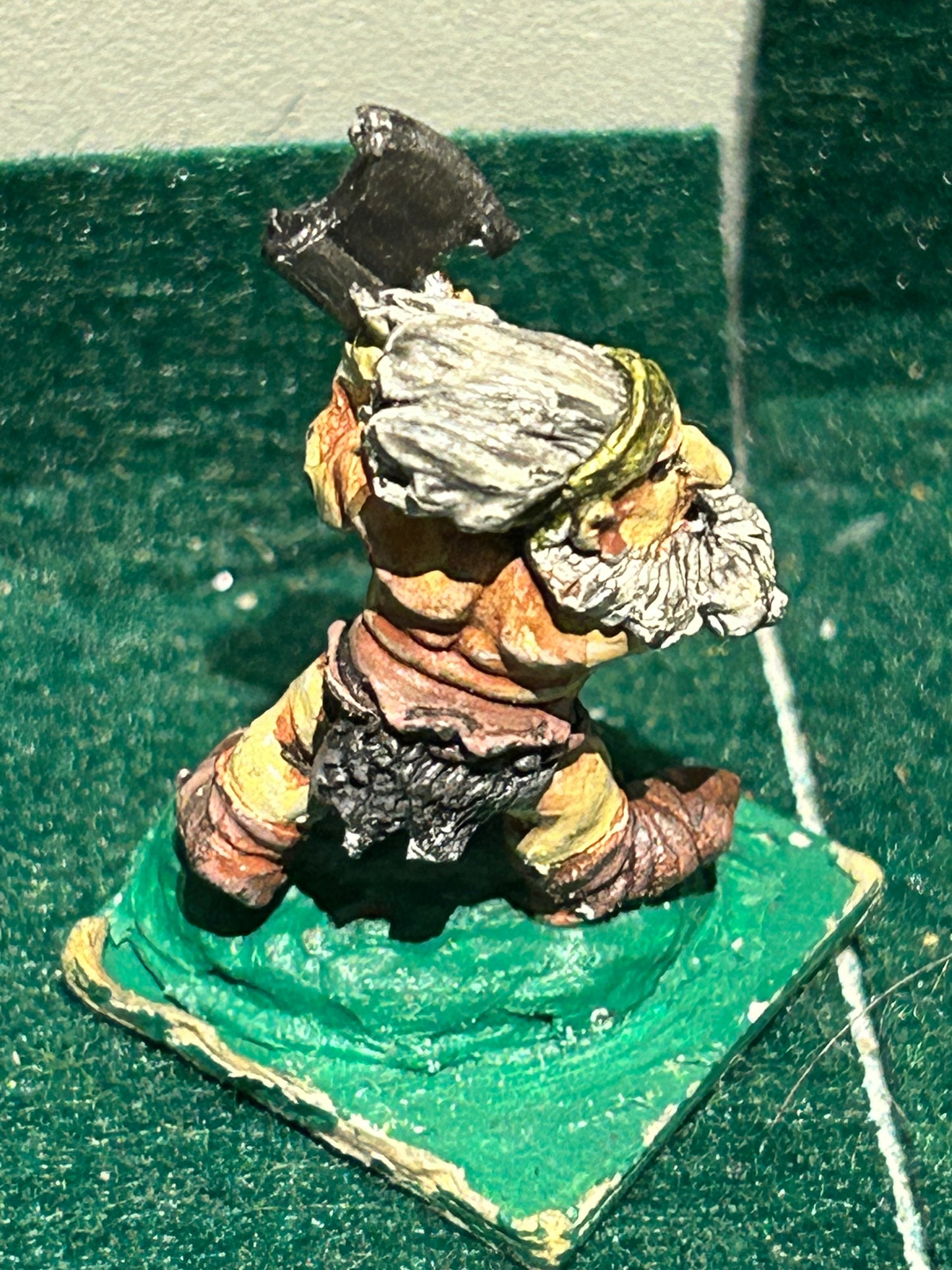 Warhammer Citadel C06 Northern Dwarf Beserker - Metal