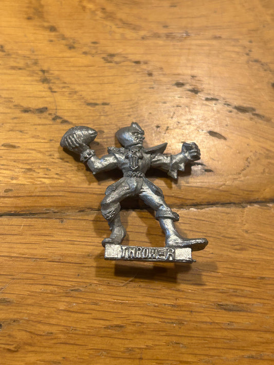Bloodbowl Games Workshop Dark Elf Thrower 3rd Edition 1993