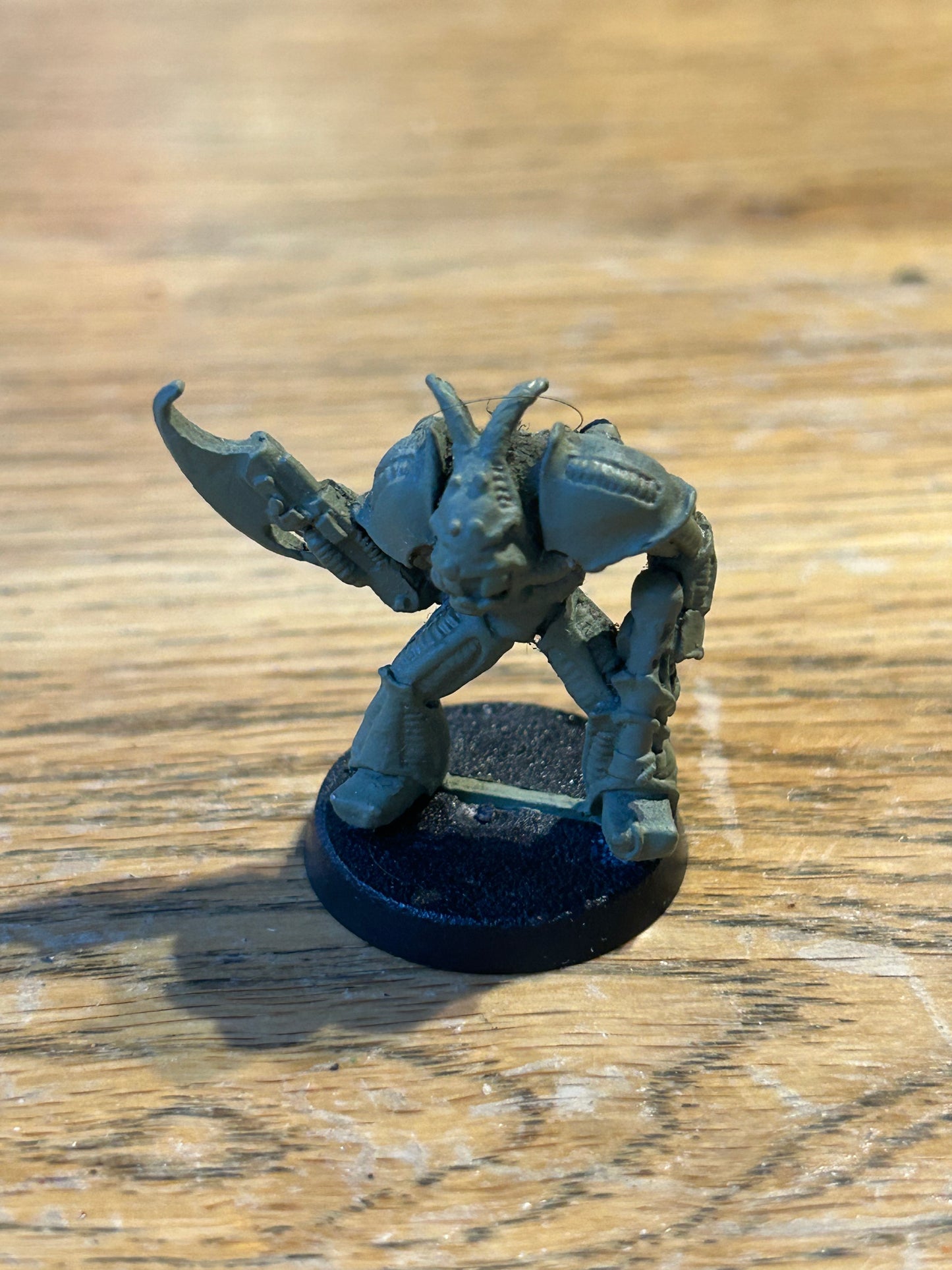 Vintage Warhammer 40k Chaos Renegade with power axe arm no backpack