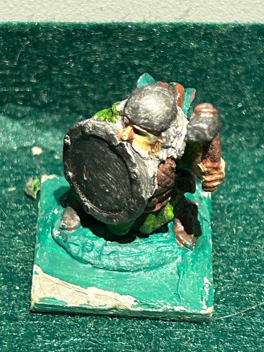 Warhammer fantasy preslotta citadel dwarf with hammer and shield