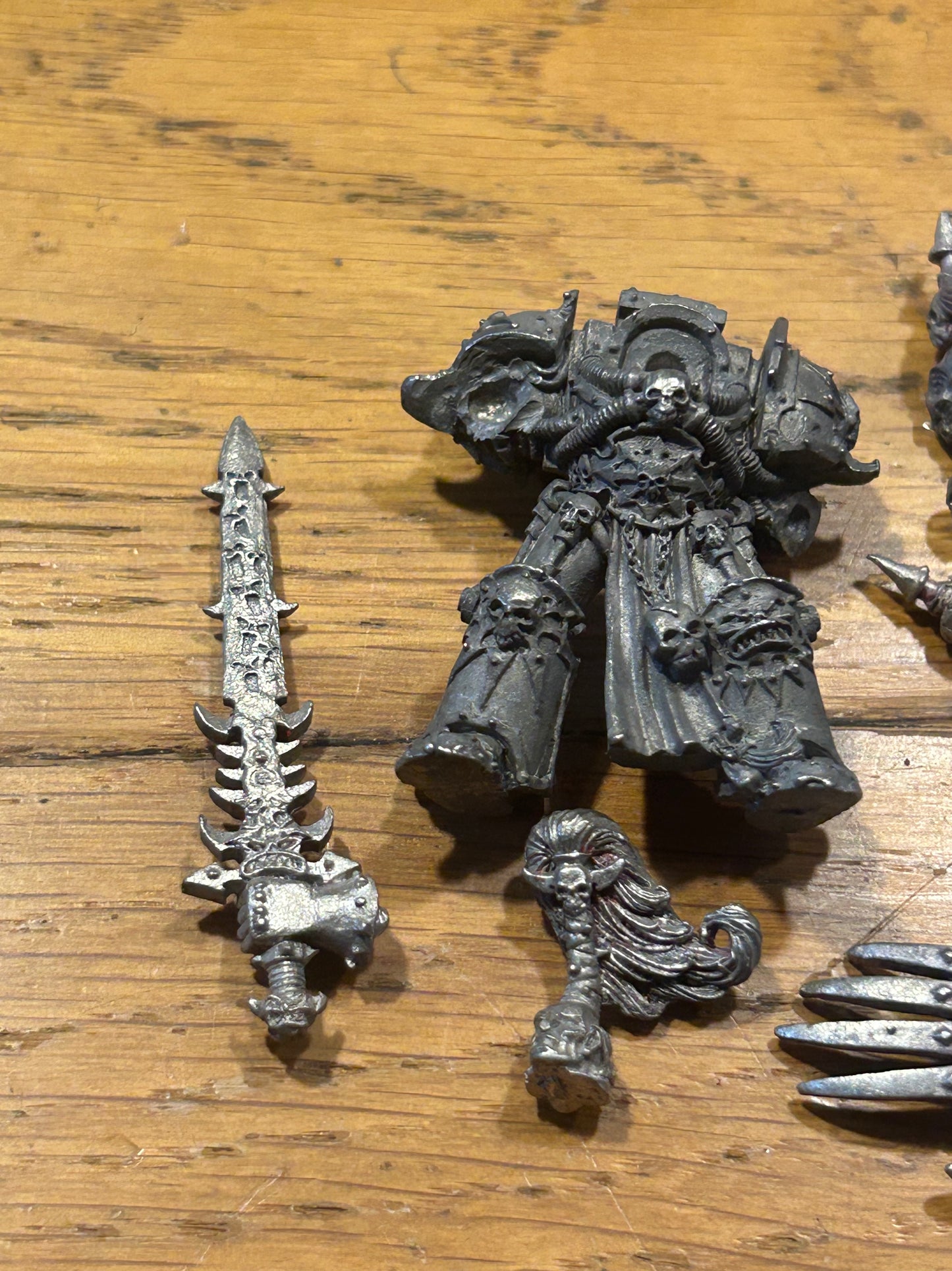 Warhammer 40k Chaos Space Marines Abaddon the Despoiler metal