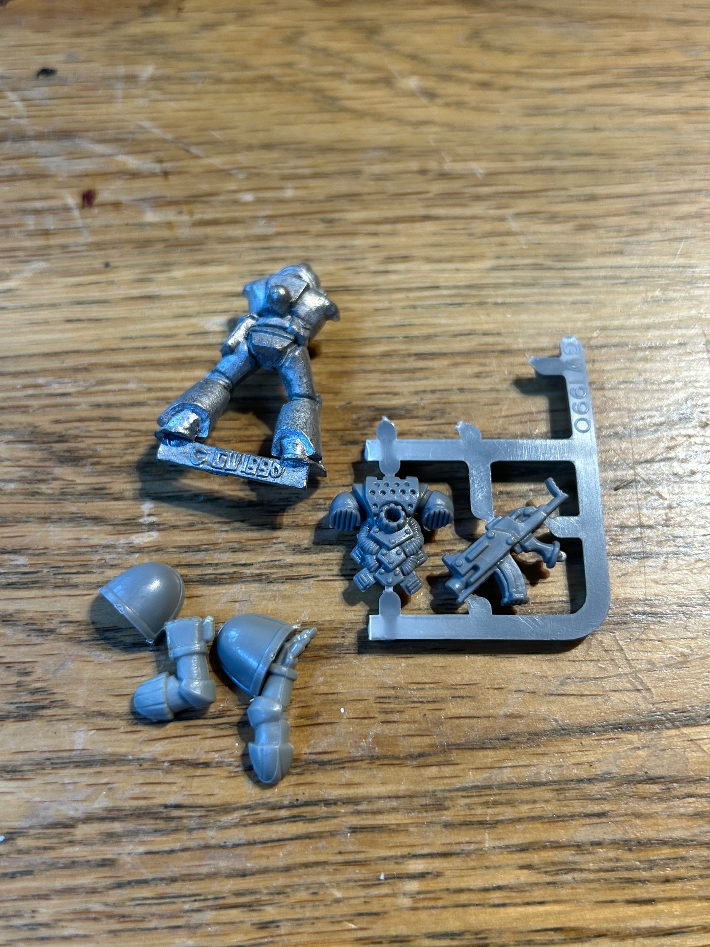 Classic Space Marine  - tactical marine Warhammer 40K Metal