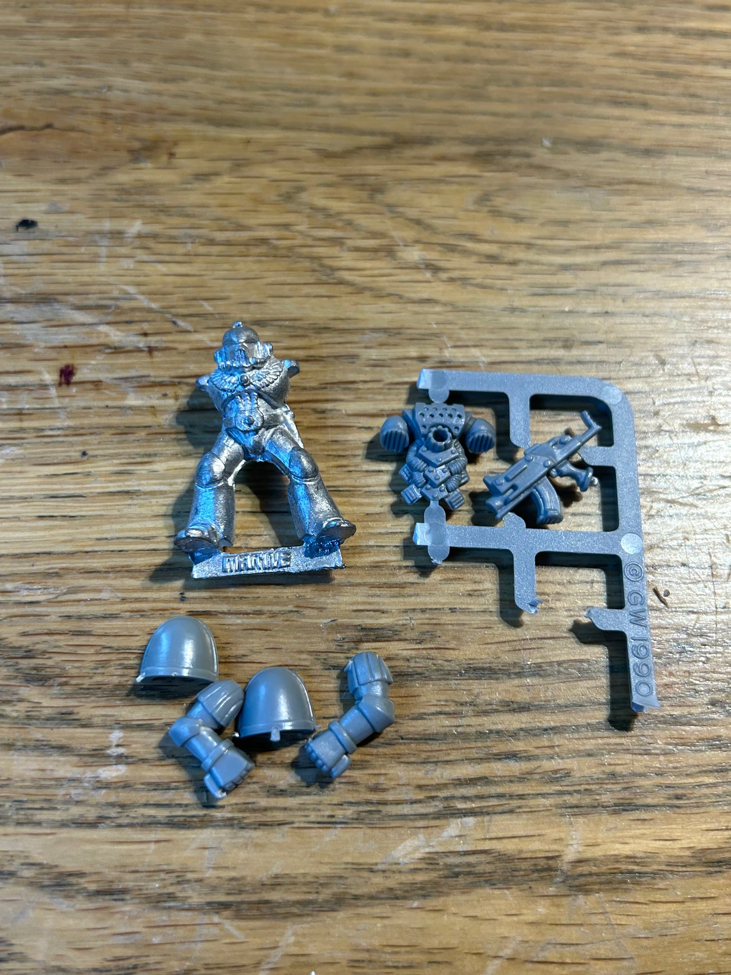 Classic Space Marine  - tactical marine Warhammer 40K Metal