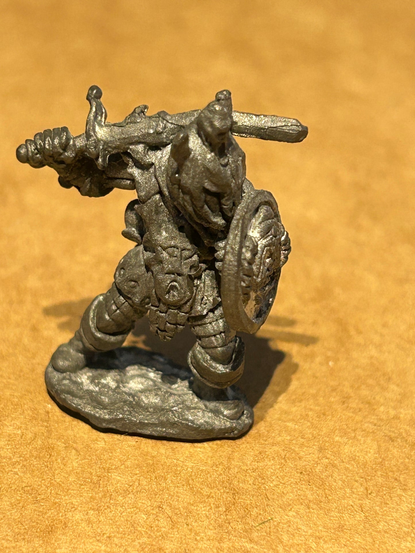 Citadel C01 Chaos Warrior with sword and Shield Fantasy Tribe Fighter PreSlotta (1C-99) warhammer fantasy