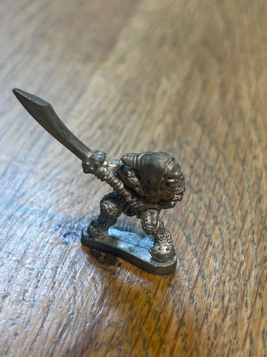 Grenadier models Skeleton with scimitar S132