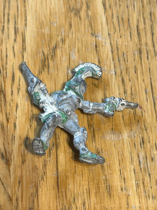 Eldar Guardian with Shuriken Catapult and pistol Rogue Trader  Metal Citadel Warhammer 40K (no tab, has been stripped badly)