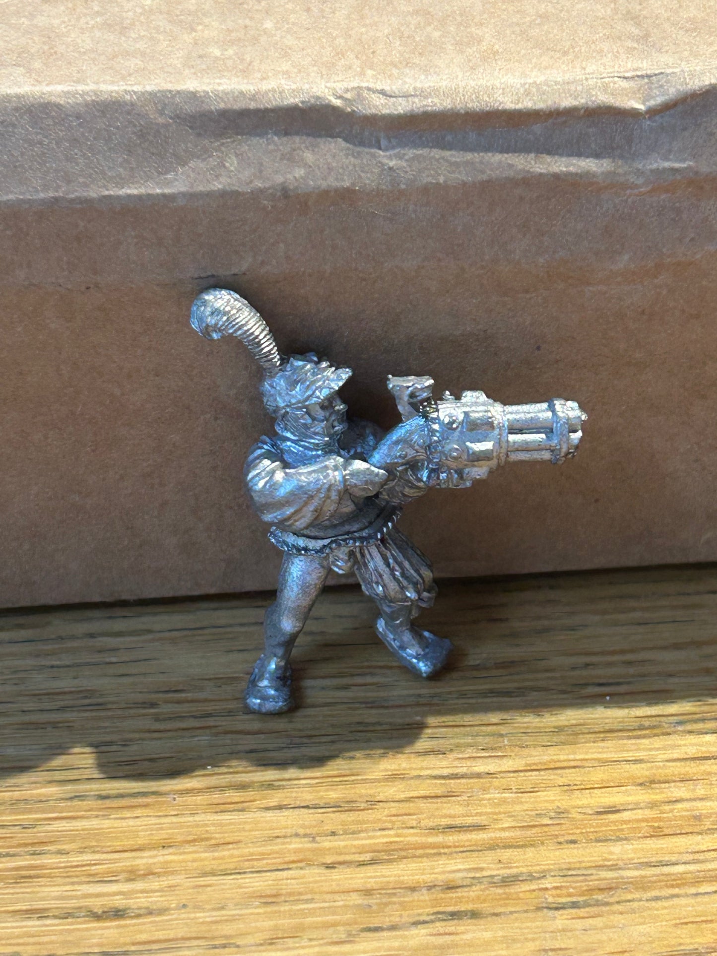 Warhammer fantasy Empire War Wagon Crew Man with Repeating Handgun Metal